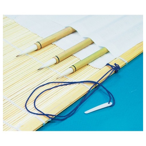 BAMBOO BRUSH MAT with cloth and strap                                                               